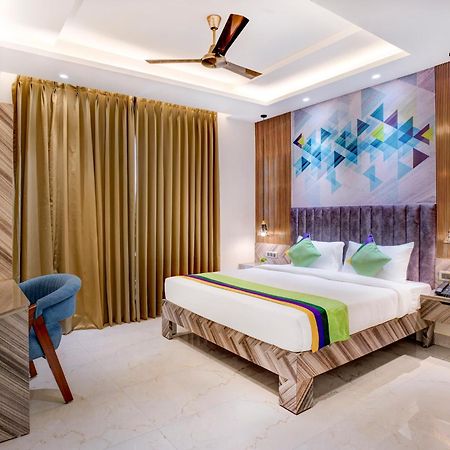 Treebo Corporate Inn Нойда Экстерьер фото